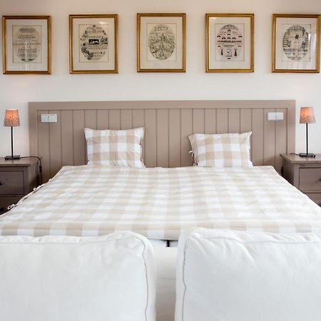 Hotel Dvur Hoffmeister Velké Číčovice 외부 사진