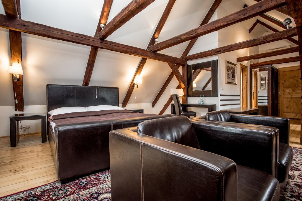 Hotel Dvur Hoffmeister Velké Číčovice 외부 사진