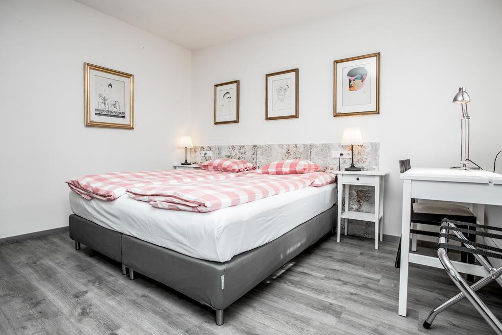 Hotel Dvur Hoffmeister Velké Číčovice 외부 사진
