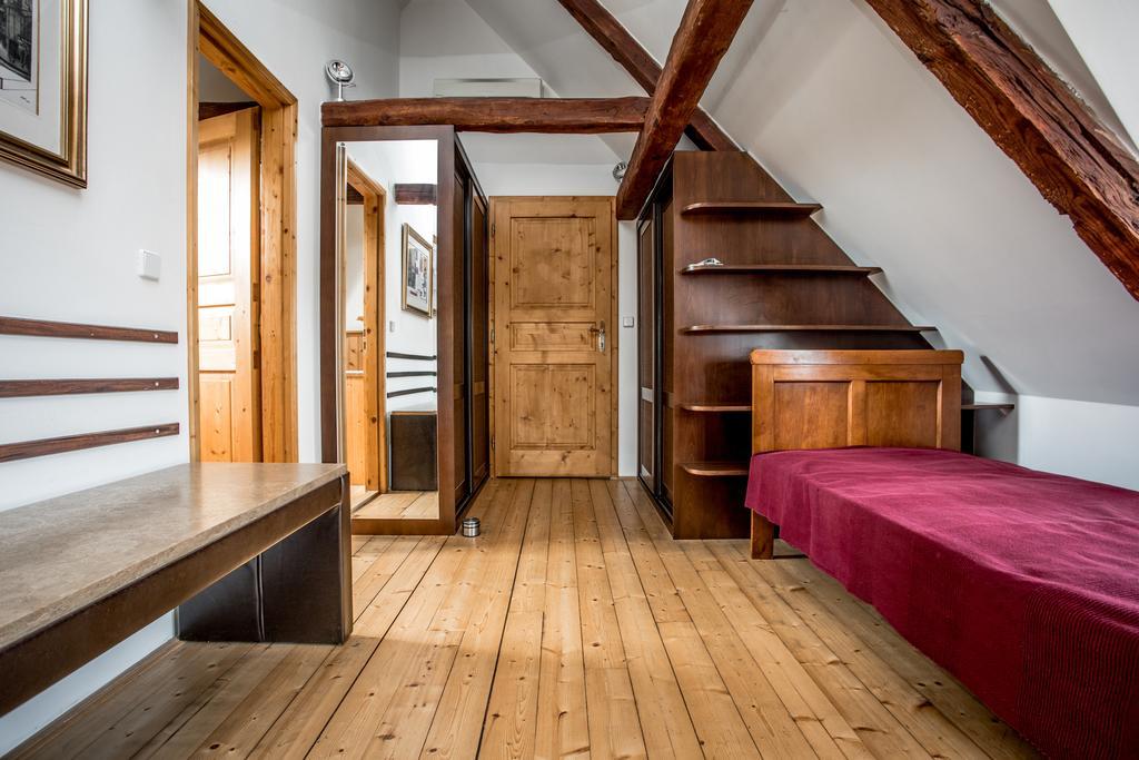 Hotel Dvur Hoffmeister Velké Číčovice 외부 사진